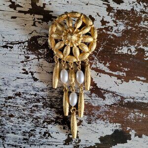 Signed Tona Brushed Goldtone Dream Catcher Style Brooch With Faux Pearl Beads